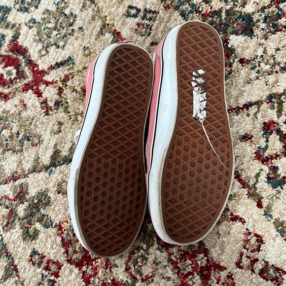 Vans - Picture 3 of 3